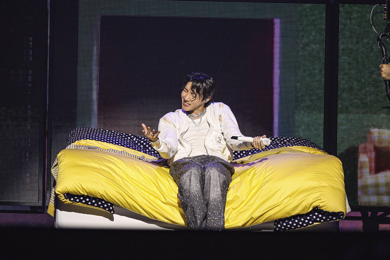 j-hope HOPE ON THE STAGE