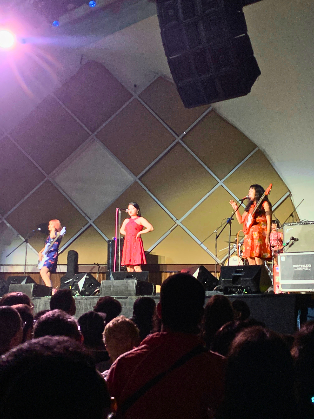 Otoboke Beaver dá aula de punk japonês no Cine Joia